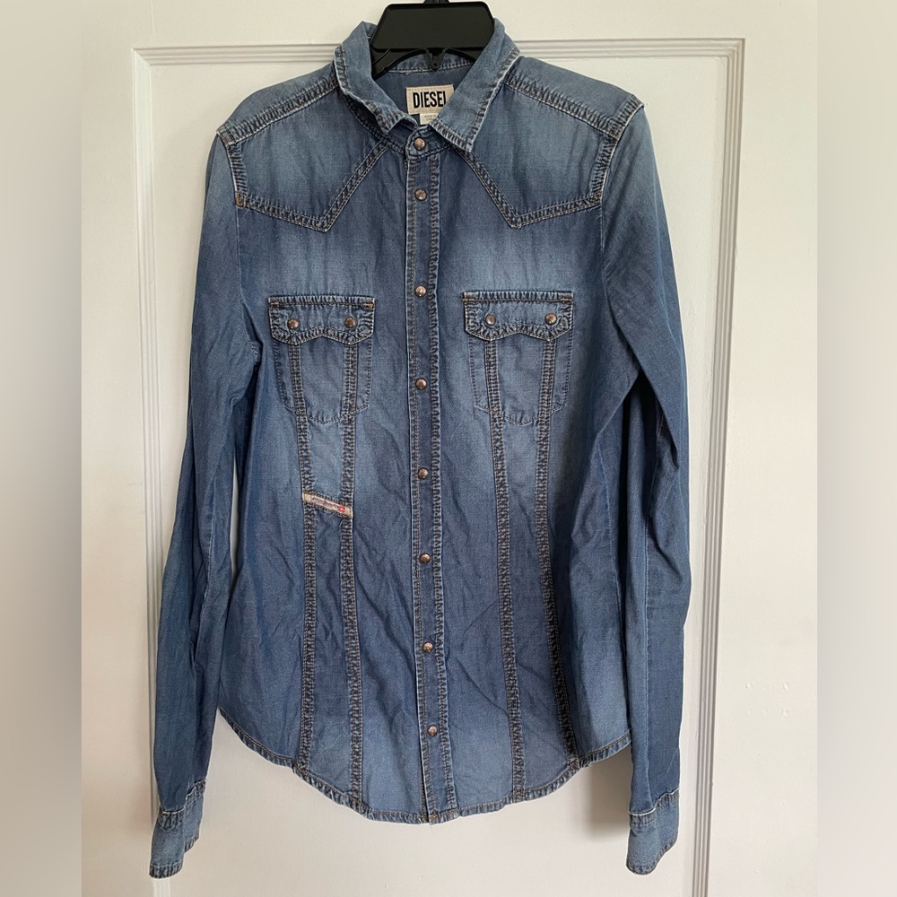 Diesel brand size Small Womens denim button down shirt.